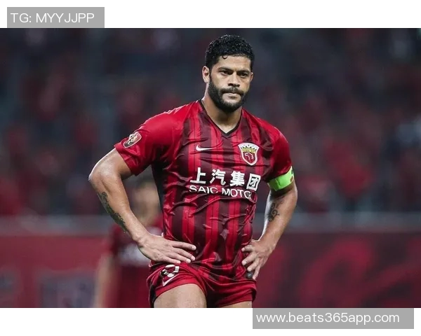 胡尔克39岁仍锋芒毕露生涯853场贡献667球海港年薪1180万创造130球佳绩