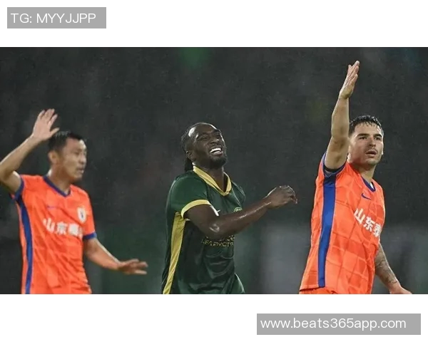 光速扳平瞬间浙江队洛佩斯失误助攻卡列洛进球战平泰山